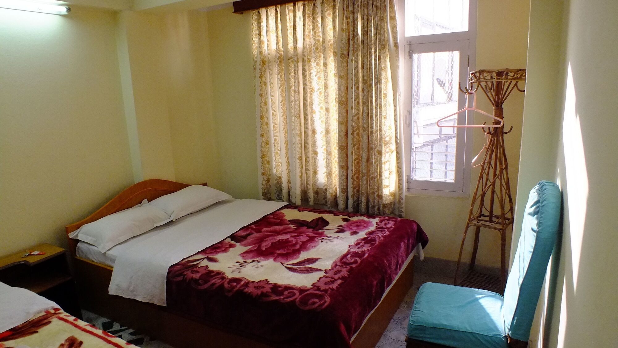 Hotel Dolphin Kathmandu Exteriör bild